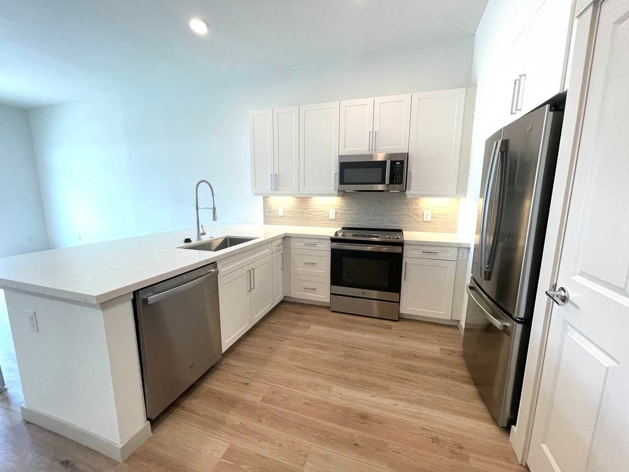 Circle Drive #01-156 - Photo 6 of 10