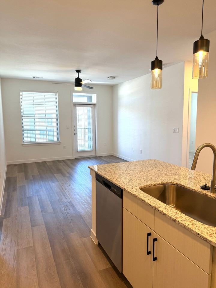 Manor #02-114 - Photo 7 of 12