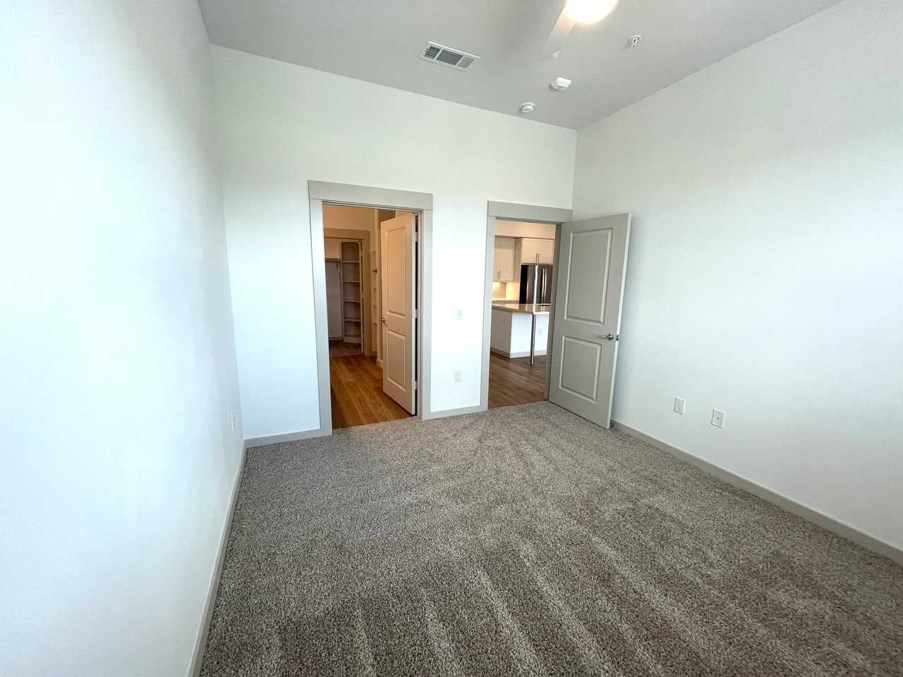 2880 Frontera Dr #02-347 - Photo 4 of 12