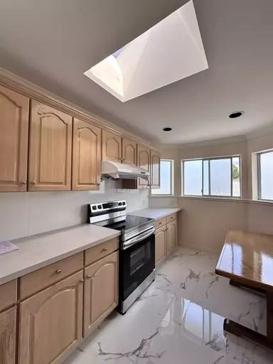 6928 Brooks St - Photo 2 of 18