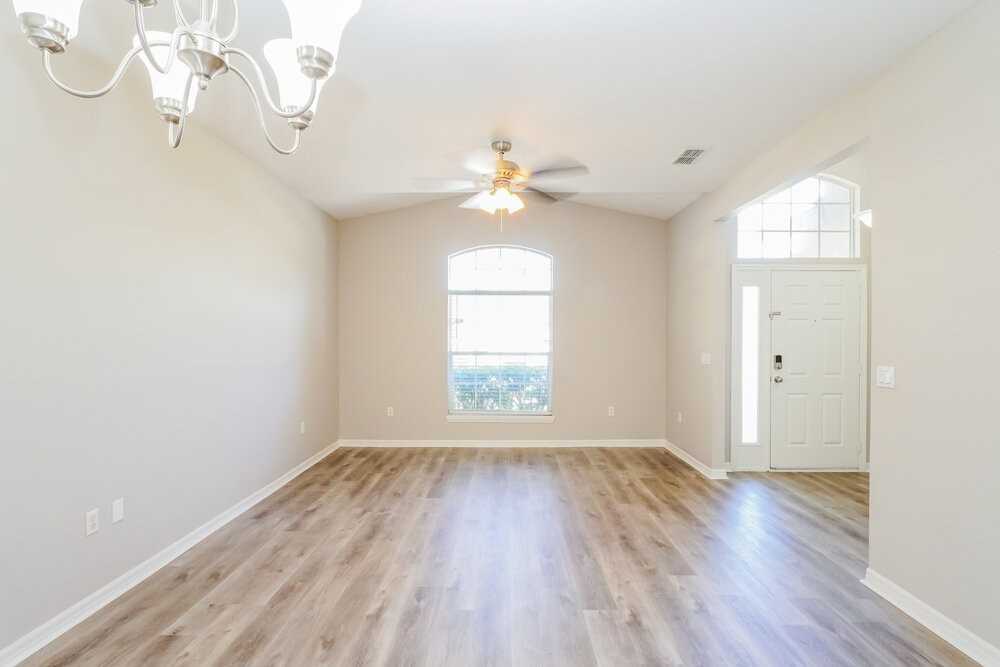 7933 Riffle Ln - Photo 3 of 16