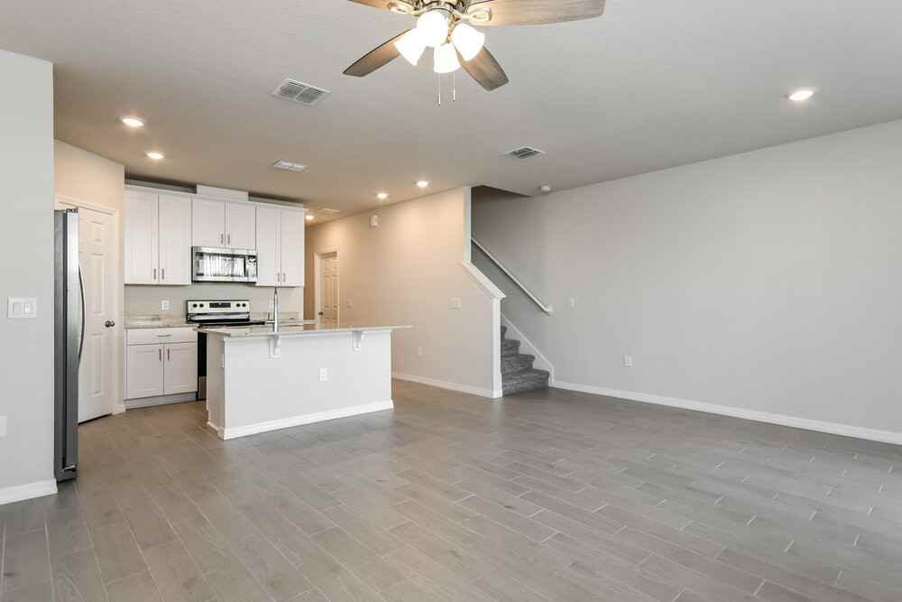 809 Legacy Dr - Photo 6 of 17