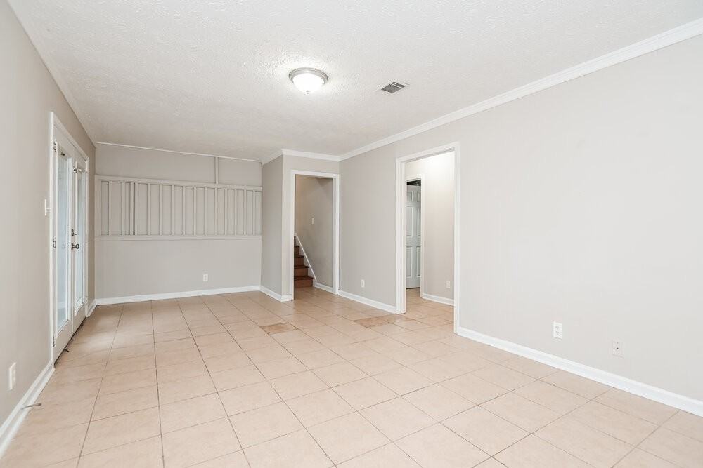 1450 Moriah Trce - Photo 7 of 17