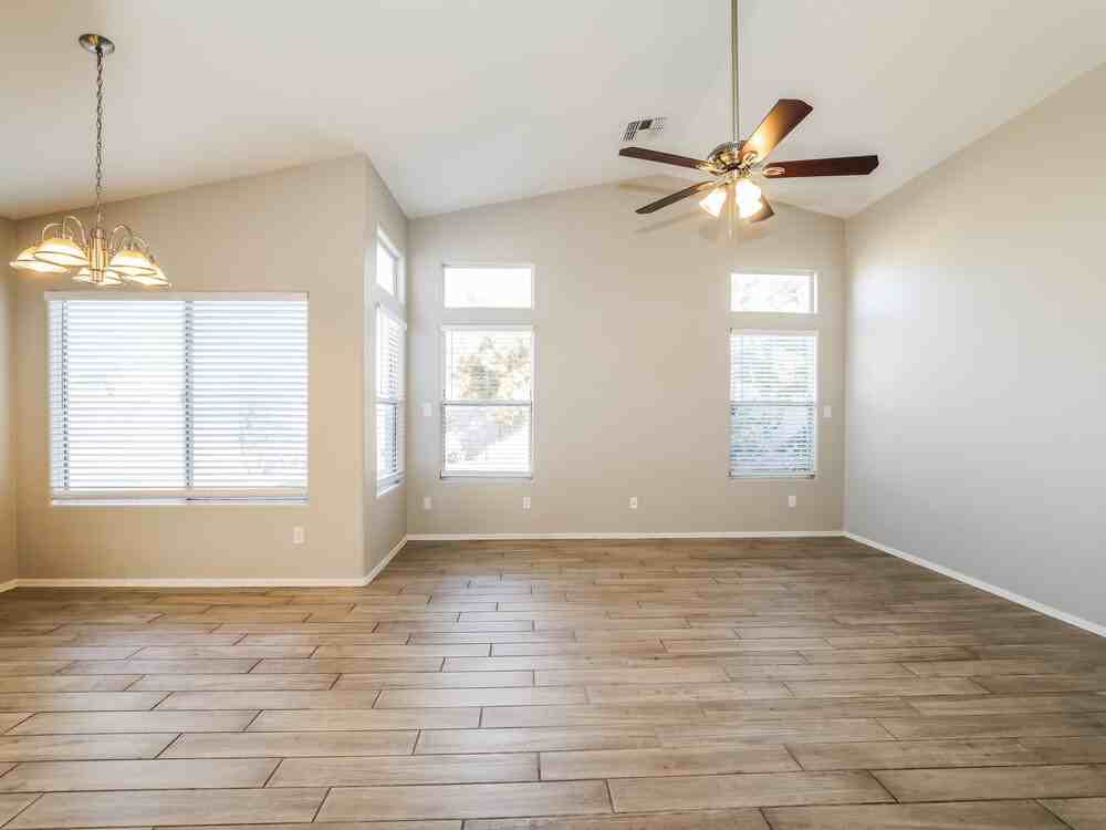 3430 N Saffron - Photo 3 of 16