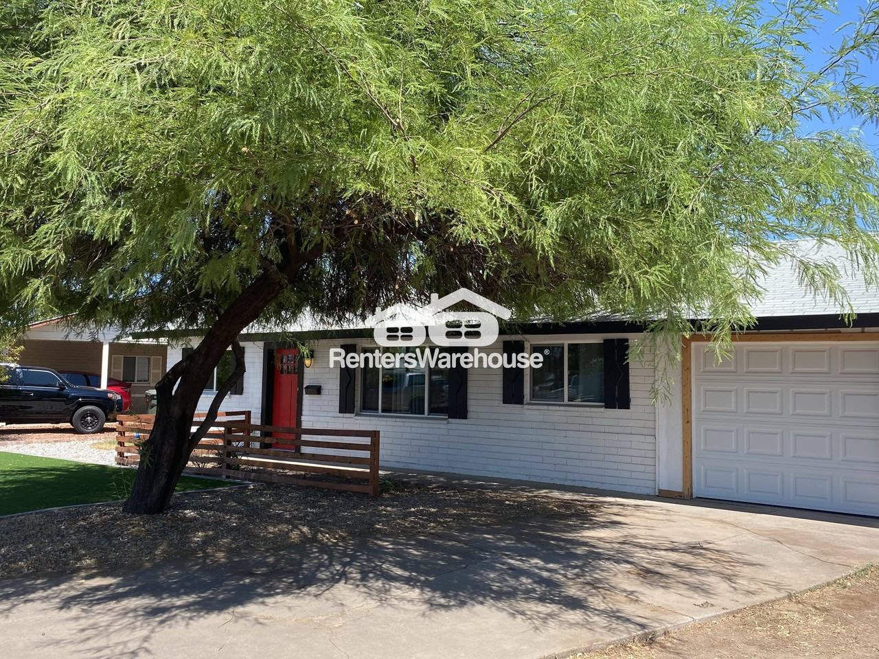 3027 N 21st St - Photo 2 of 36