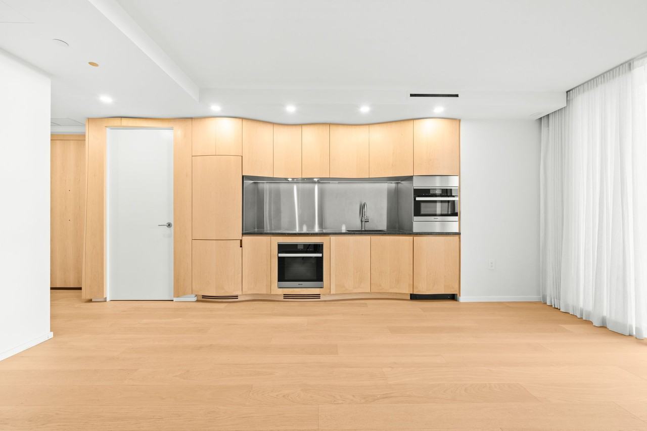 1568 Alberni Street #2105 - Photo 6 of 24