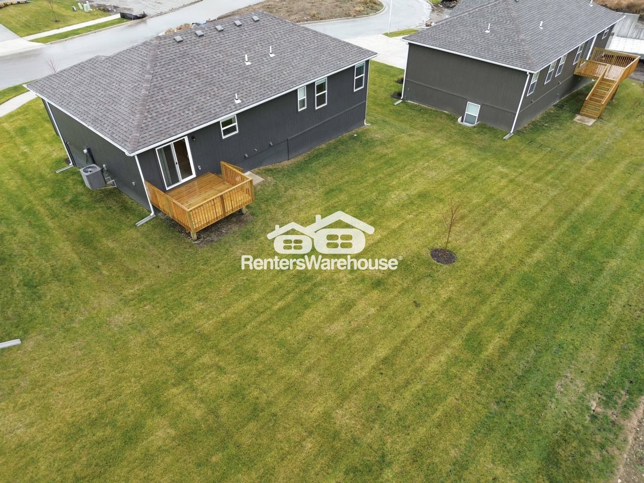 707 Wood Sage Court - Photo 4 of 32