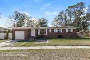 featured image of 6536 Manhattan Drive