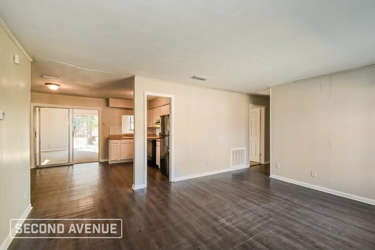 6536 Manhattan Dr - Photo 5 of 24