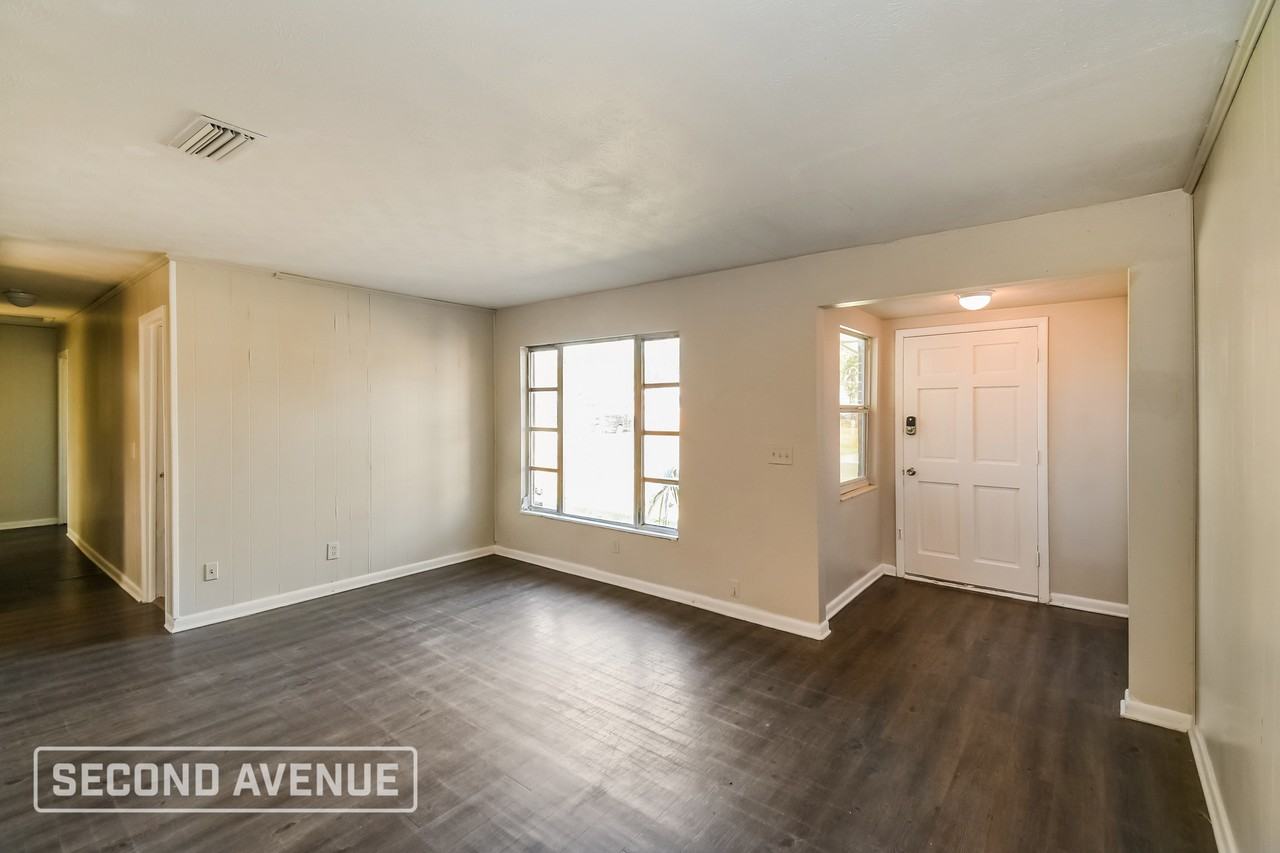 6536 Manhattan Dr - Photo 7 of 24