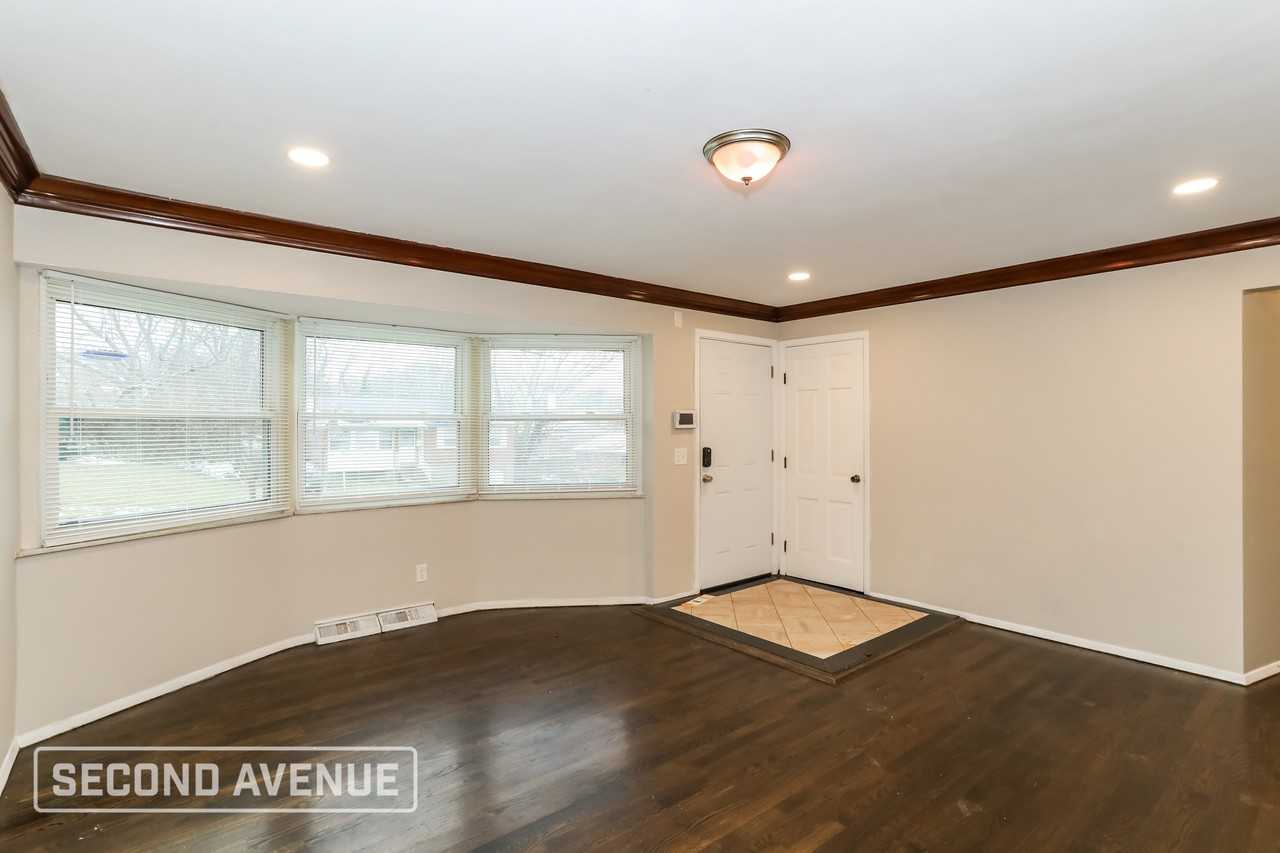 2781 Pickmeier Lane - Photo 3 of 25