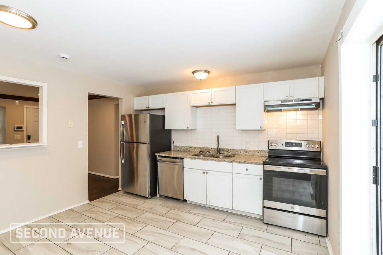 2781 Pickmeier Lane - Photo 6 of 25