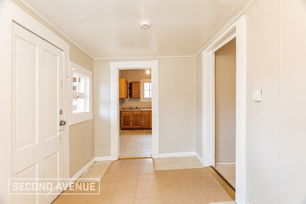 3401 Hickory Ave Sw - Photo 4 of 27