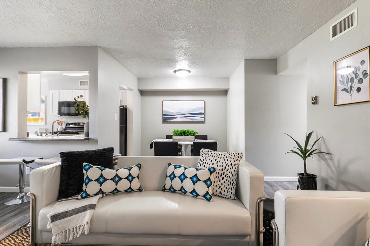 Rancho Verde - Photo 6 of 50