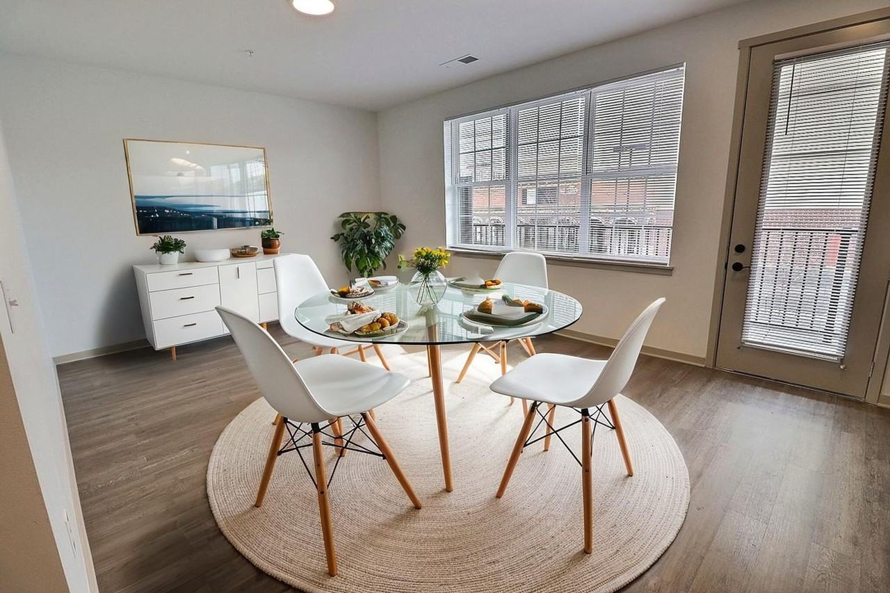 The Ellsworth - Photo 3 of 50