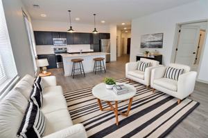 featured image of 475 South St