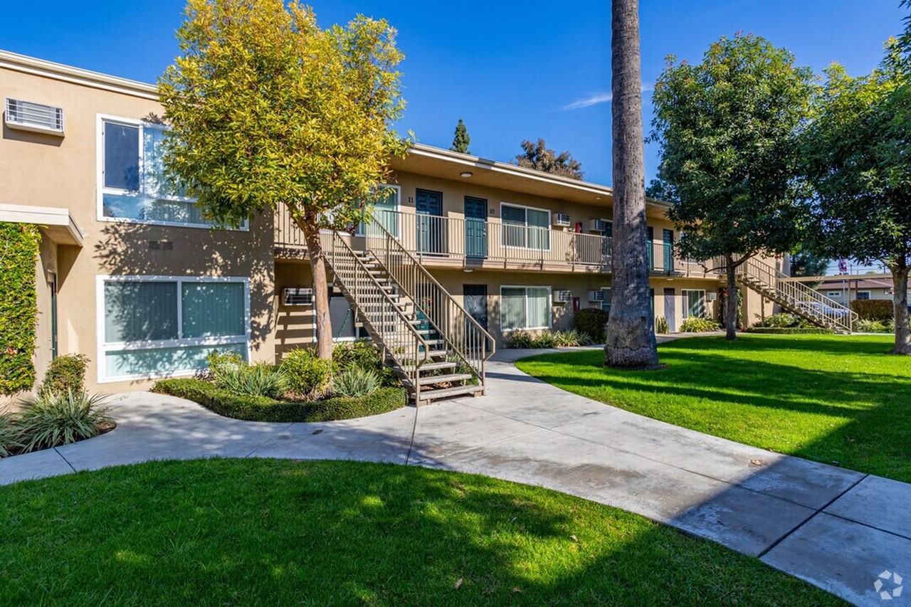 Dresden Place Apartment Homes - Photo 7 of 11