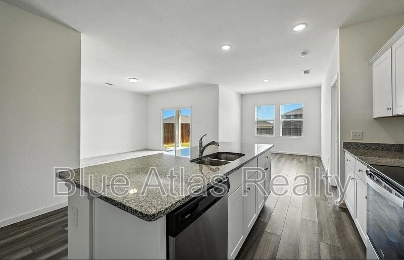 13212 Ridings Dr - Photo 7 of 28