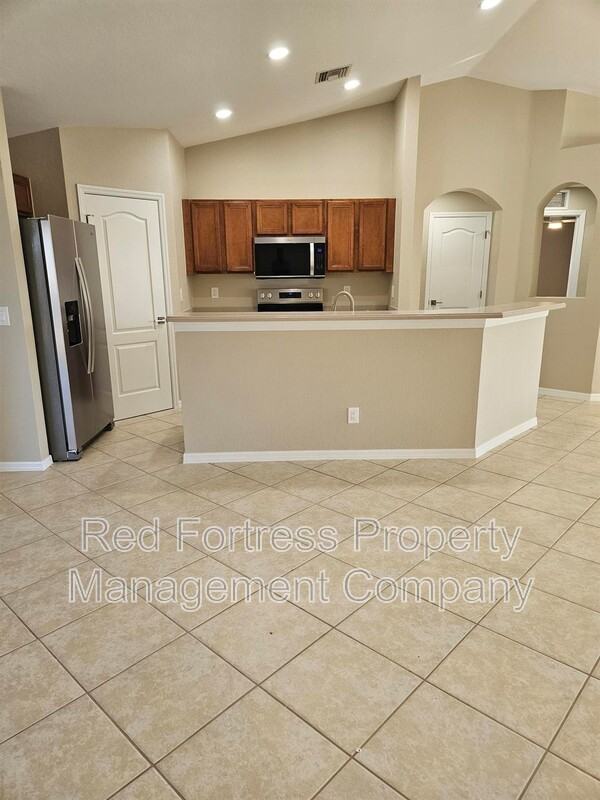 1108 Nw 21st Pl - Photo 3 of 11