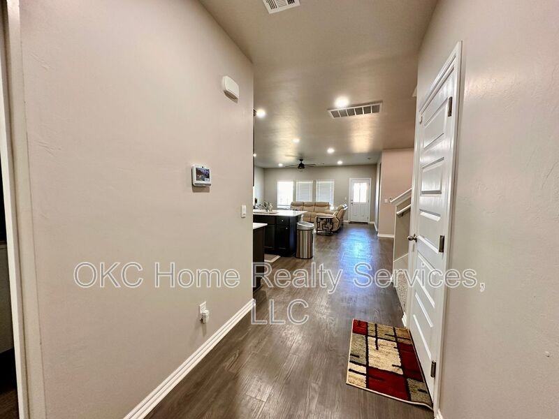 10341 W Oklahoma City Blvd - Photo 2 of 42