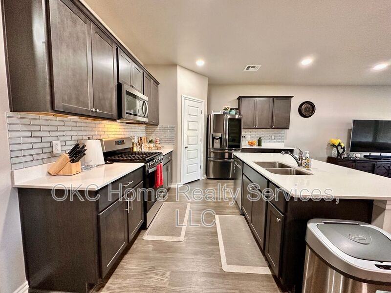 10341 W Oklahoma City Blvd - Photo 4 of 42