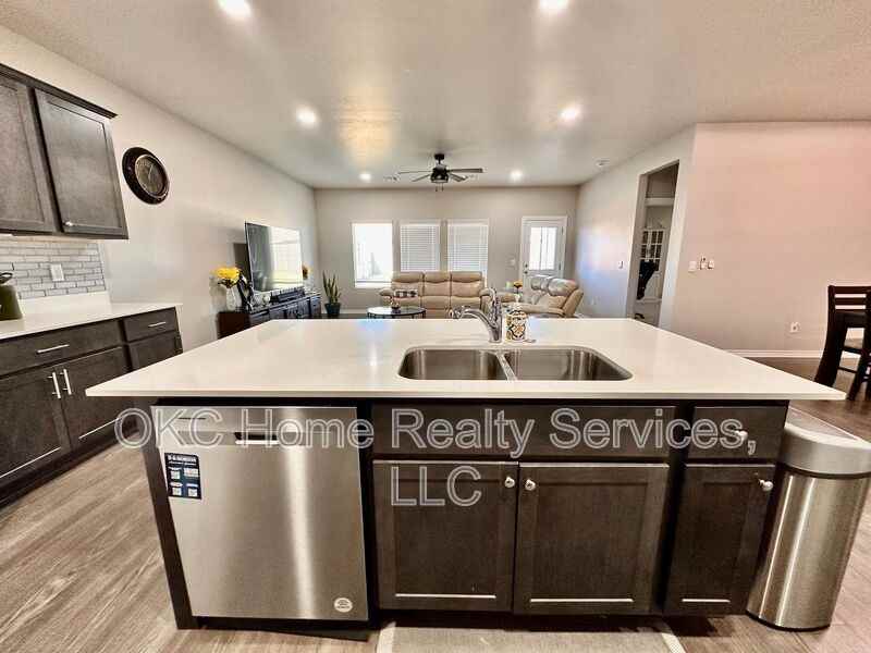 10341 W Oklahoma City Blvd - Photo 6 of 42