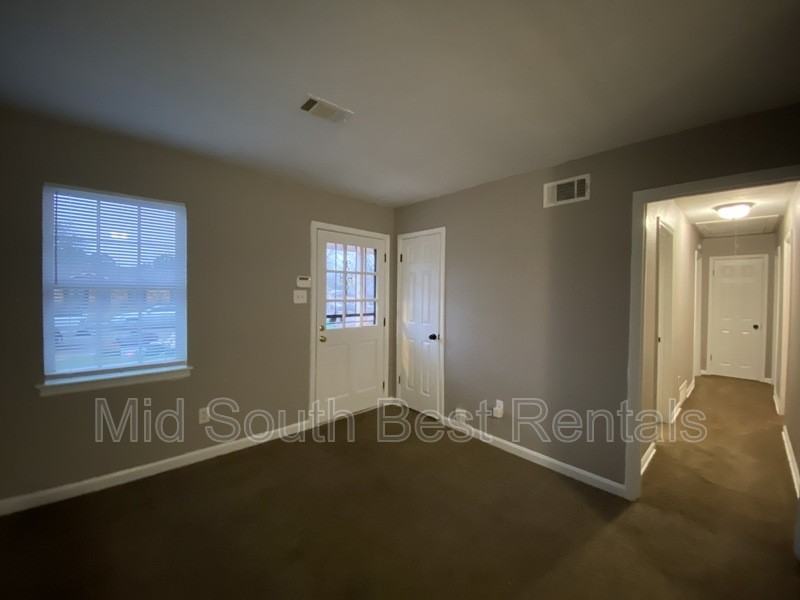 3424 Piney Woods Ave - Photo 3 of 12