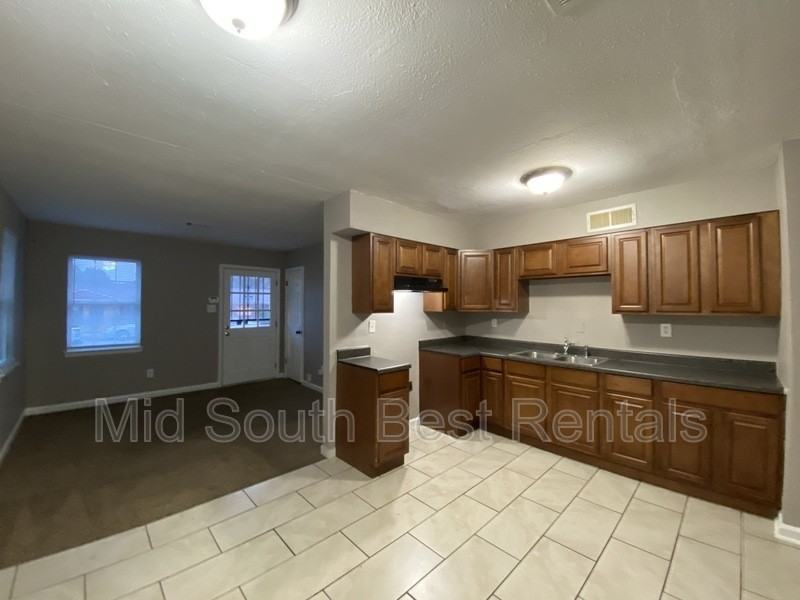 3424 Piney Woods Ave - Photo 4 of 12