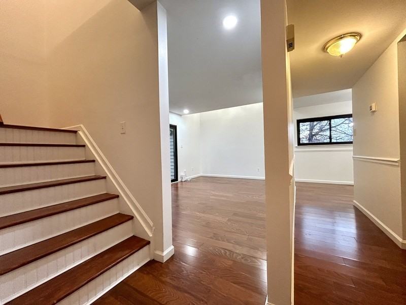 1625 Merry Oaks Rd #D - Photo 3 of 24