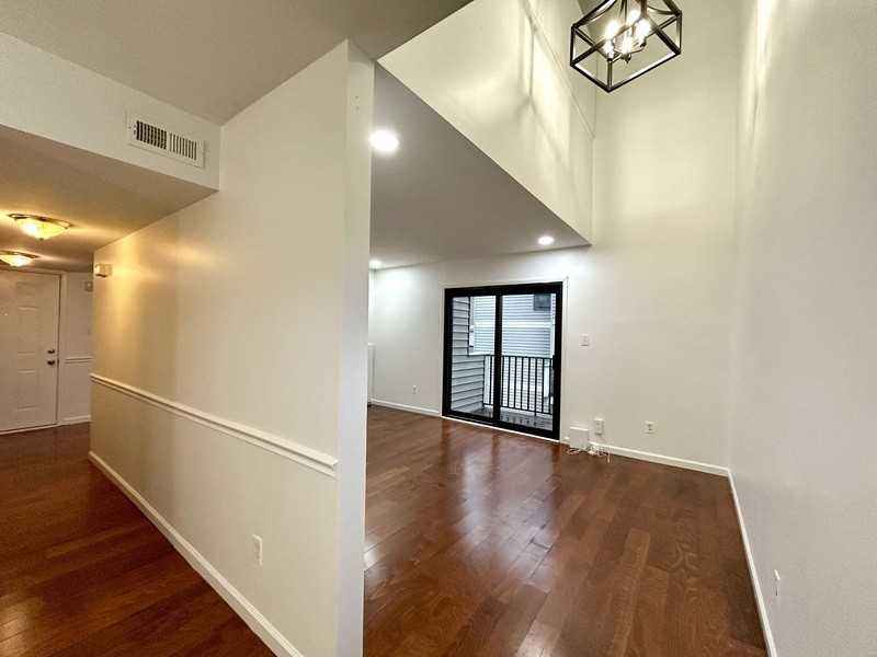 1625 Merry Oaks Rd #D - Photo 6 of 24