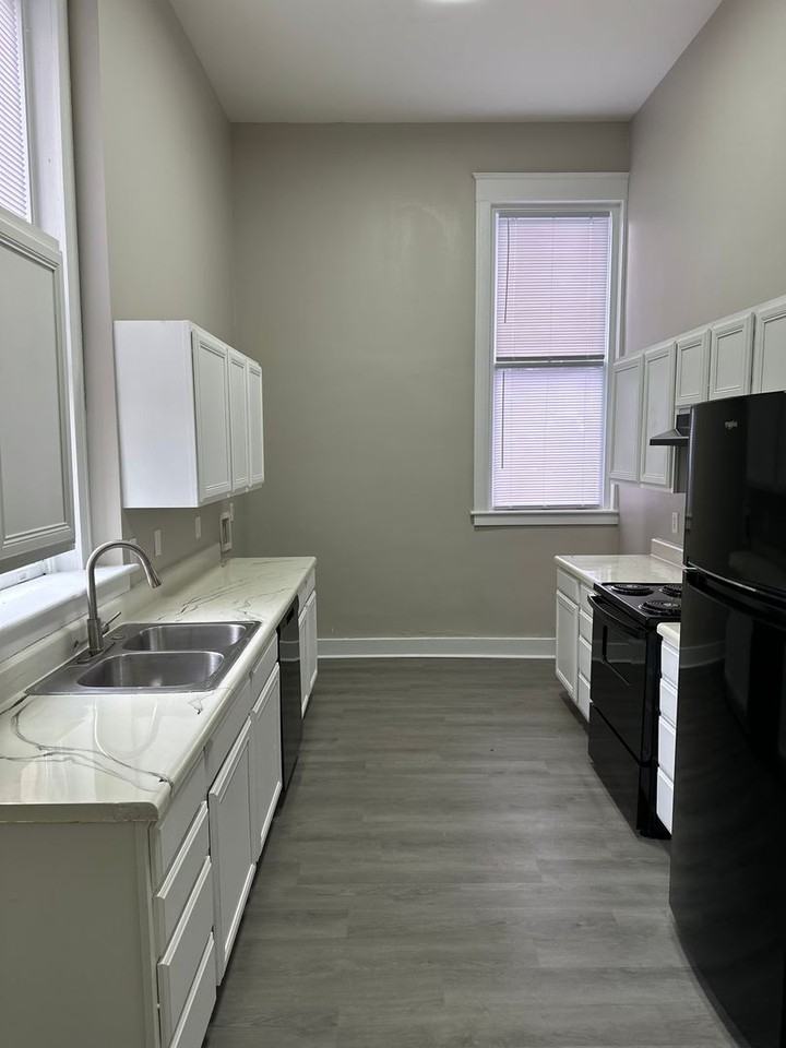 Lassiter Square Apartments - Photo 7 of 9