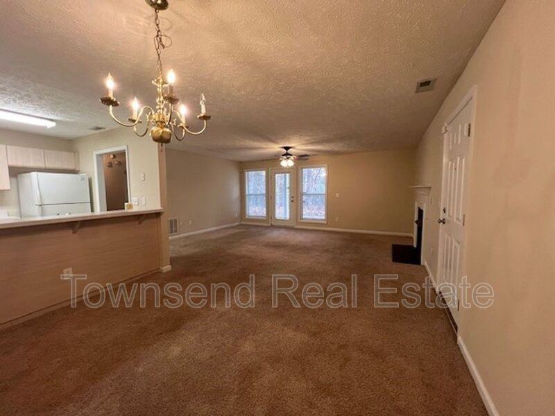 1905 Sardonyx Rd - Photo 3 of 13