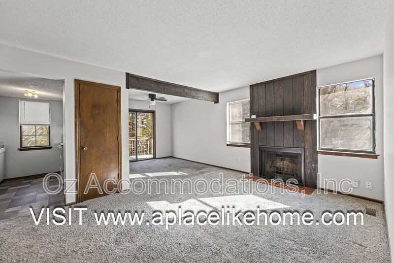 3141 Eaton St - Photo 5 of 32