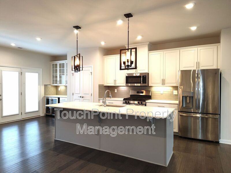 1538 Kee Ct - Photo 3 of 30