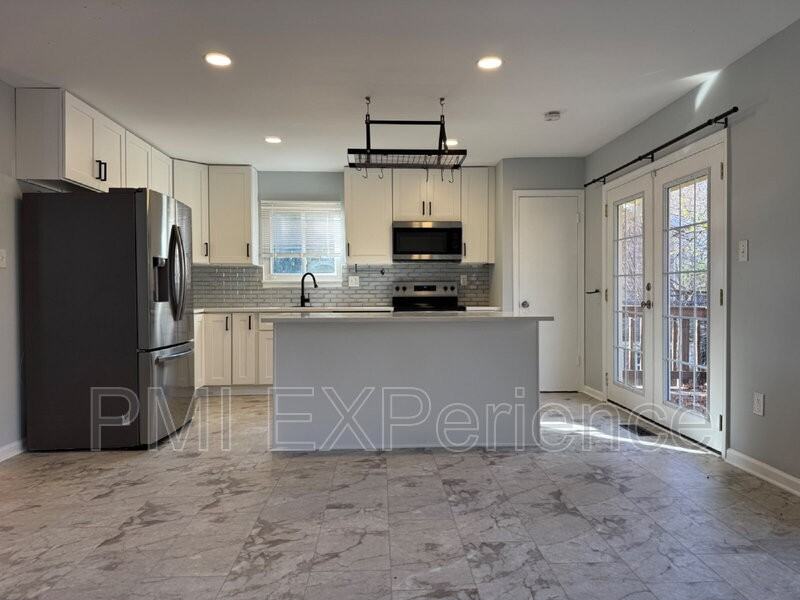 13417 Queens Ln - Photo 5 of 22