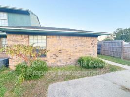 featured image of 875 Fairview Dr #D