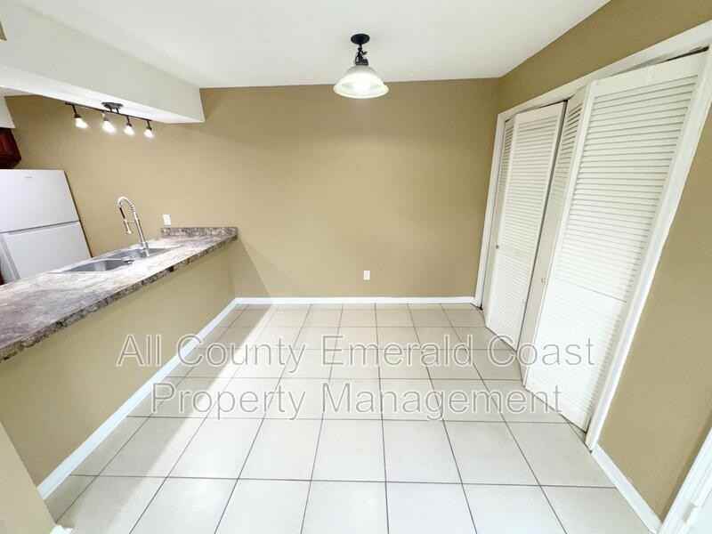 875 Fairview Drive #D - Photo 7 of 27