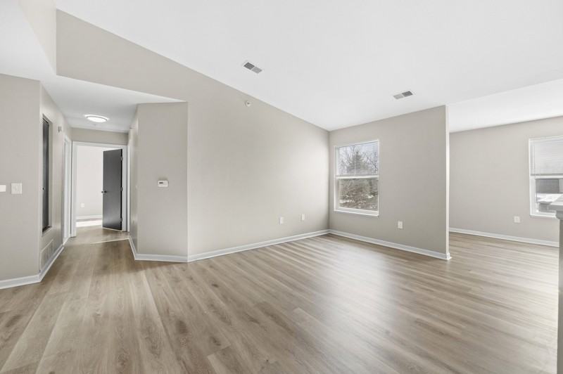 9036 Charlotte Ct - Photo 7 of 13