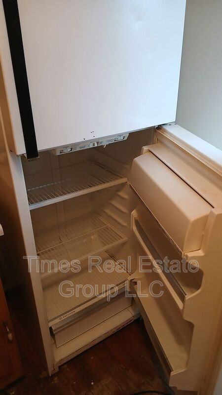 40 Beech St #3 - Photo 5 of 9