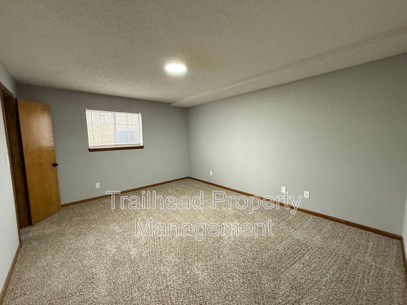 3407 Nw Duncan Rd #02 - Photo 4 of 8