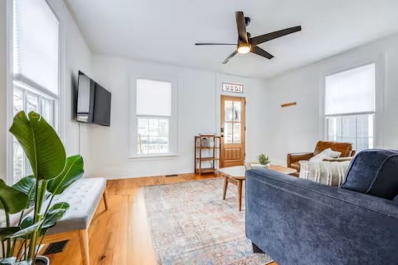1036 Rhode Island St - Photo 3 of 21