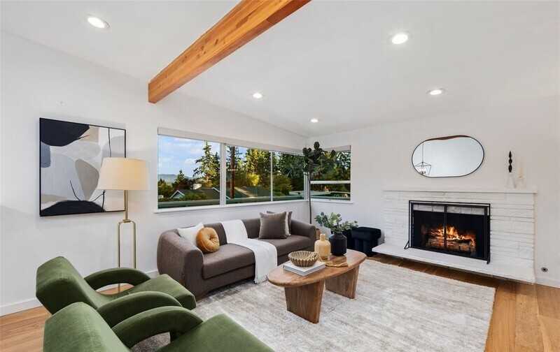 201 165th Ave Ne - Photo 2 of 15