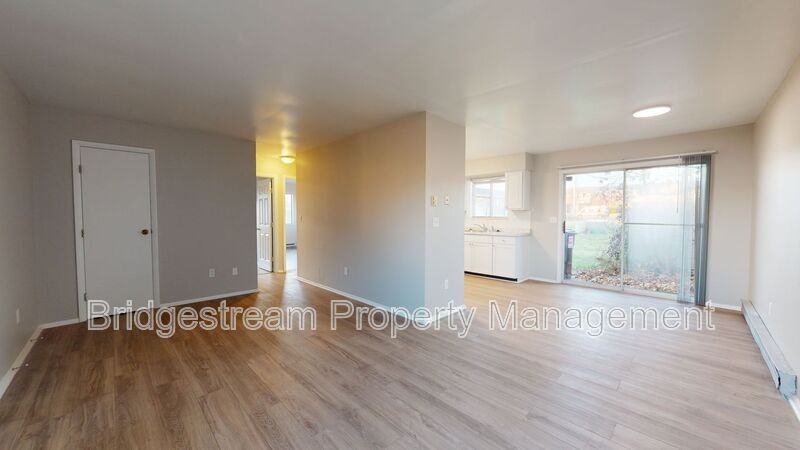 4654 Wayne Meadows Circle - Photo 2 of 11