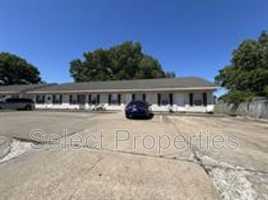 featured image of 920 Belt Street #8