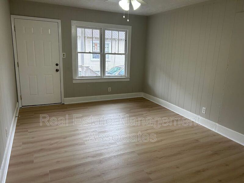 222 North 15th Street - Photo 2 of 6