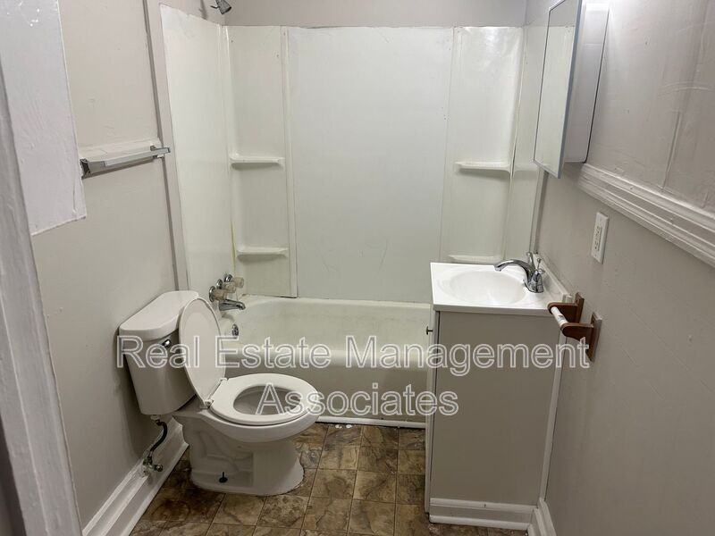 222 North 15th Street - Photo 6 of 6