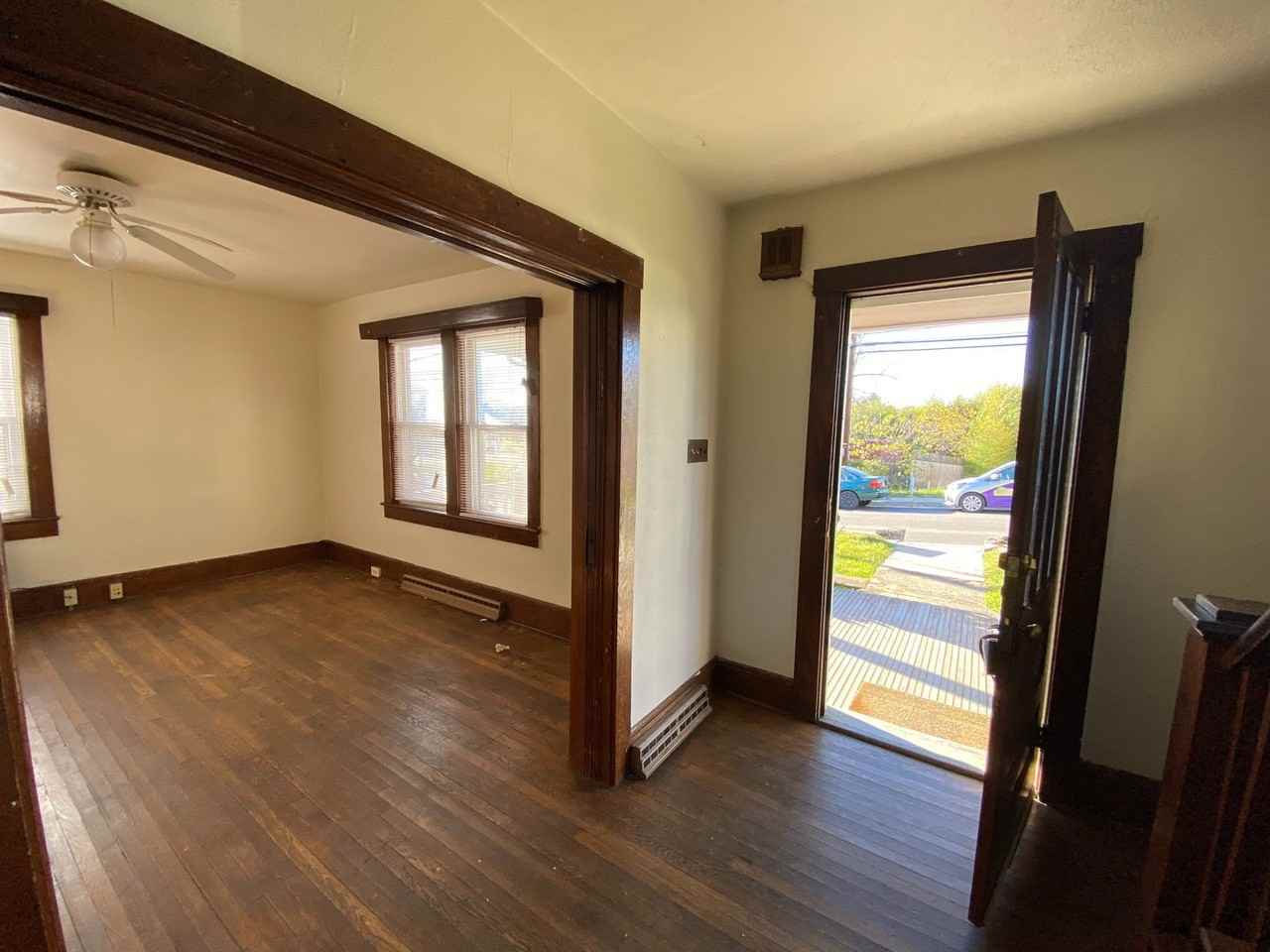 332 Old South High St - Photo 5 of 15