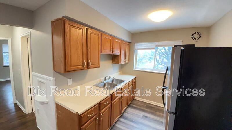 2390 Harrison Avenue #3 - Photo 7 of 17