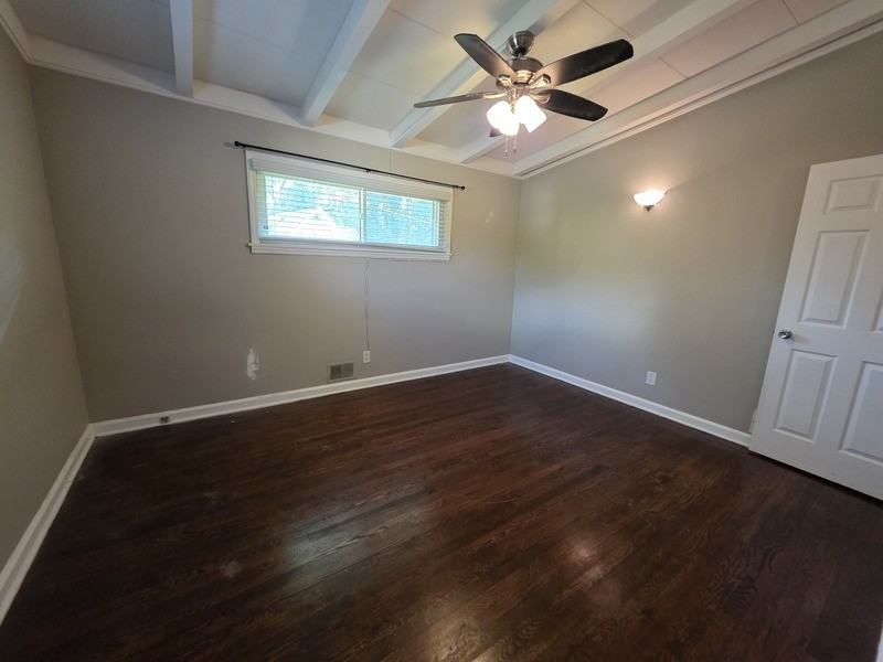 3659 Ashwood Dr Se - Photo 5 of 47