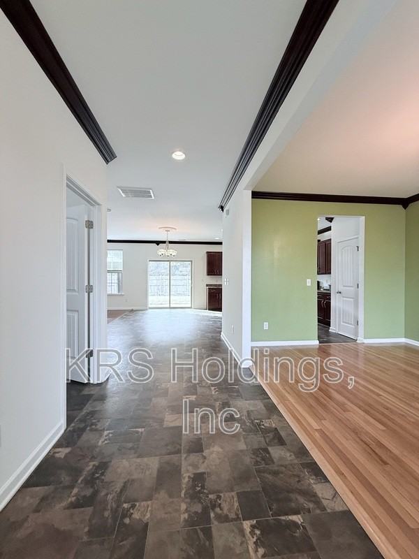 2736 Shepherd Valley St - Photo 2 of 29